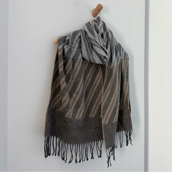 Eileen Fisher neutral stripe cashmere shawl wrap scarf with fringe - Picture 2 of 4